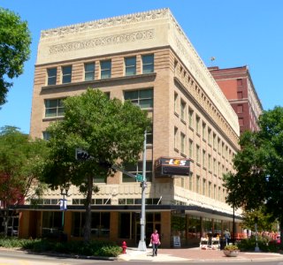 Lincoln Liberty Life building from SE 2