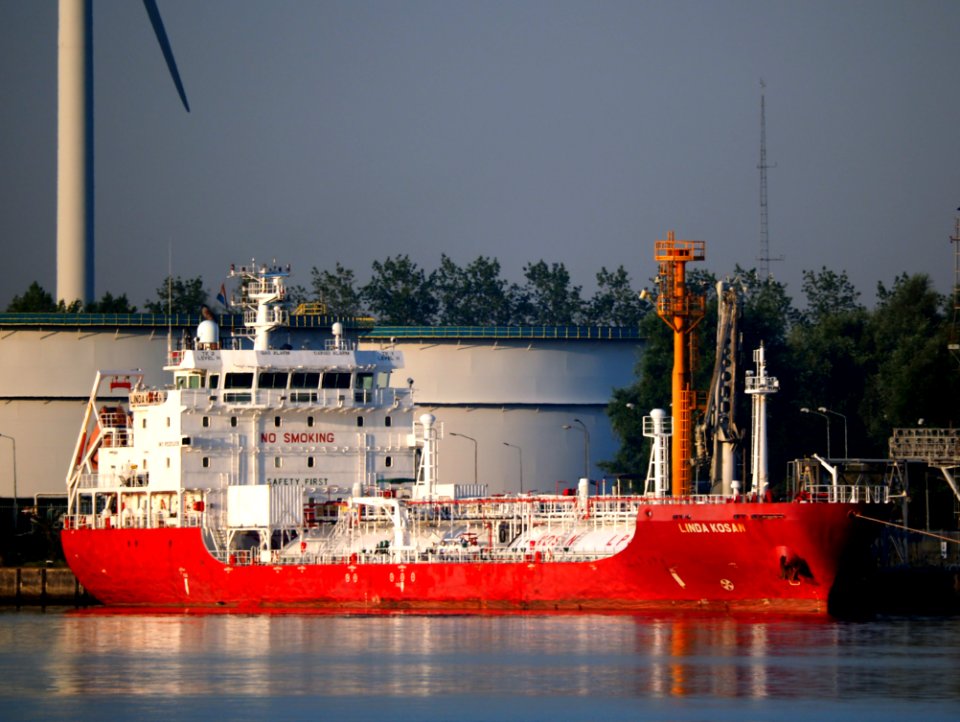 Linda Kosan (ship, 2011) IMO 9525209, Port of Rotterdam