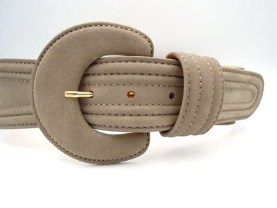 Skin buckle belt buckle
