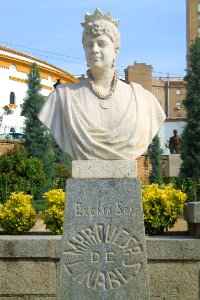 Linares - Monumento a los Marqueses de Linares (Jardines de Santa Margarita) 3