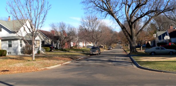Lincoln, Nebraska B Street E from 37th St