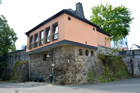 Limburg, Konrad-Kurzbold-Straße, Unterbau Löhrturm