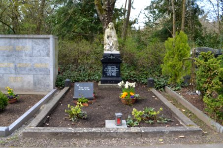 Limburg, Hauptfriedhof, Grab Josef Menges und Lina Menges