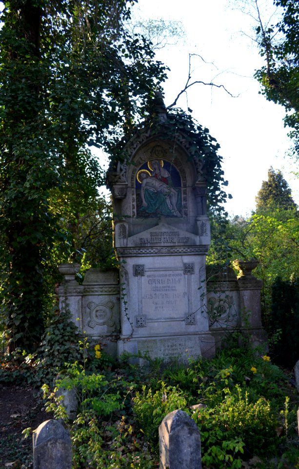 Limburg, Hauptfriedhof, Grab Carl Hilf