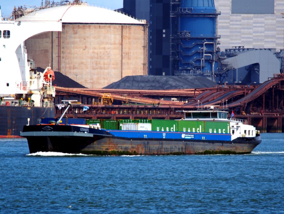 Levante (ship, 1958) ENI 02318593 Port of Rotterdam