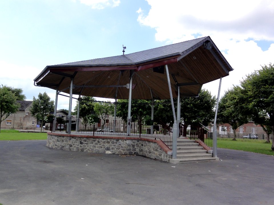 Leval (Nord) kiosque à musique
