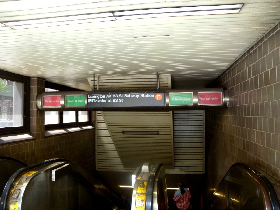 Lex 63 IND street escalator jeh