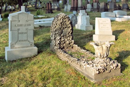 Lewis Grave, Allegheny Cemetery, 2015-08-21, 03