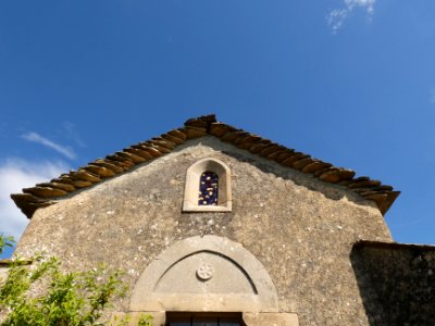 Leyrieu - Chapelle Notre-Dame-de-la-Salette - Toit en lauzes