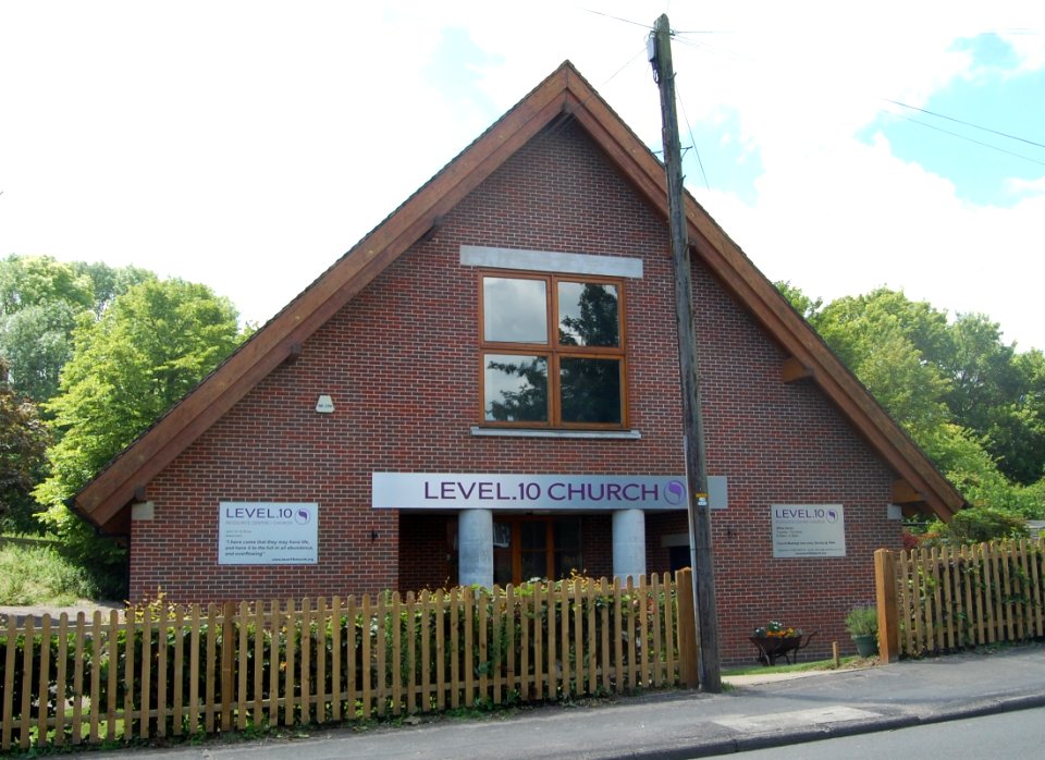 Level 10 Church, Stanmore Lane, Stanmore, Winchester (June 2019) (7)