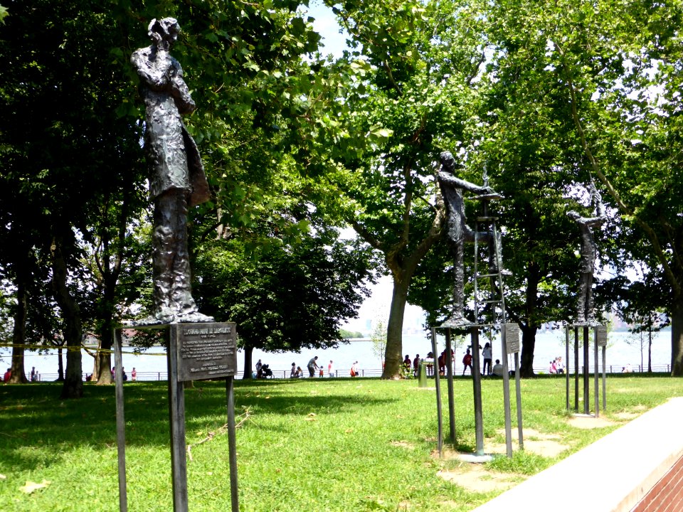 Liberty-Island-4