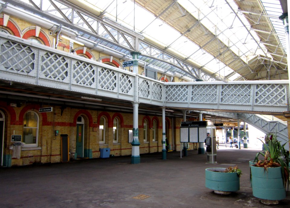 Lewes railway station courtyard