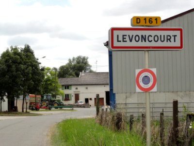 Levoncourt (Meuse) city limit sign