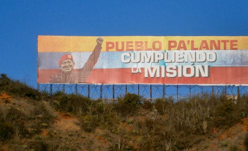 Letrero en Maiquetía de Chavez