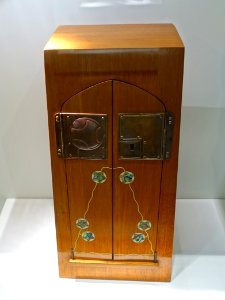 Letter box for Villa Friedmann near Vienna, J. C. Boysen, Darmstadt, 1898-1899, maple, copper, glass - Museum Künstlerkolonie Darmstadt - Mathildenhöhe - Darmstadt, Germany - DSC06316