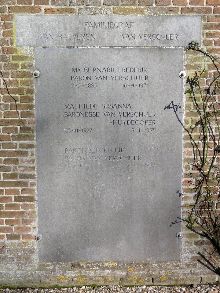 Leur (Wijchen) van Balverenlaan 4 familiegraf van Balveren - van Verschuer