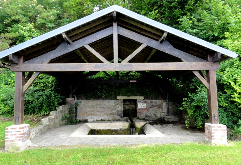 Leury (Aisne) lavoir-source Nicodème