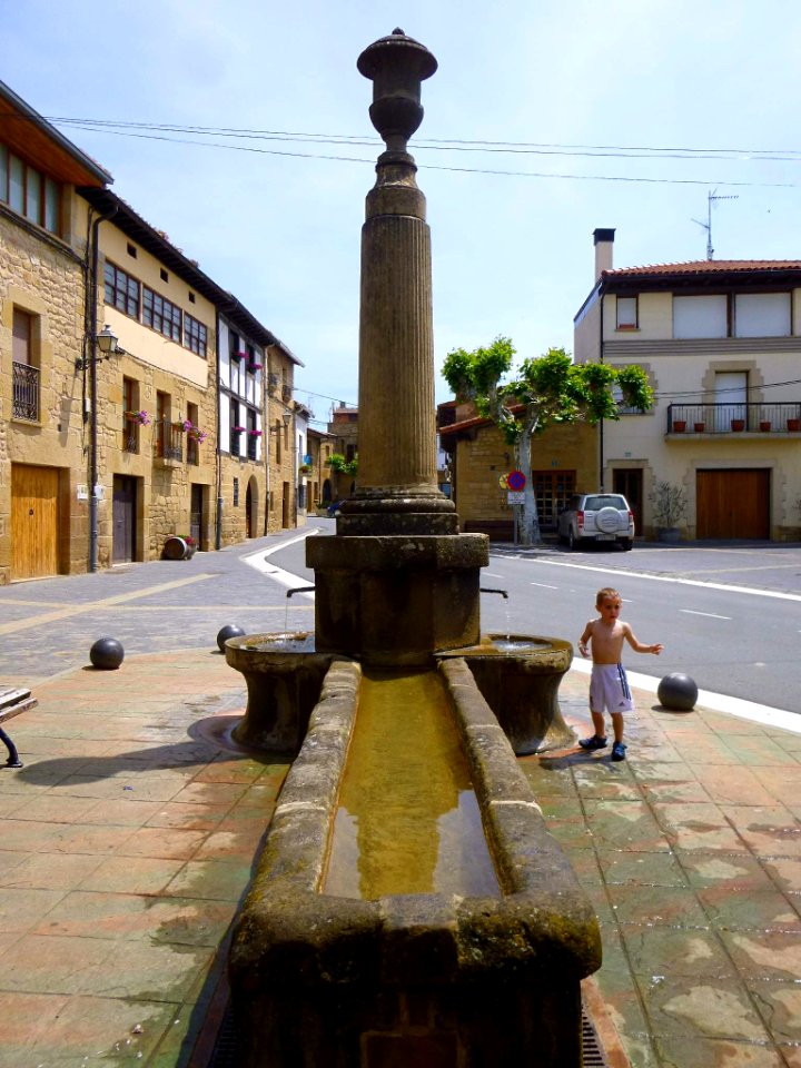 Leza - fuente 3