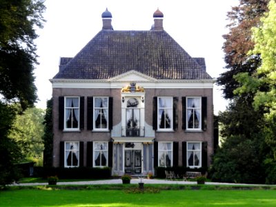Leur (Wijchen) Rijksmonument 9314 Huis te Leur Van Balverenlaan 8