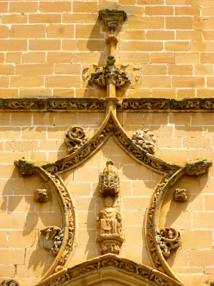 Leza - Iglesia de San Martín, portada 08