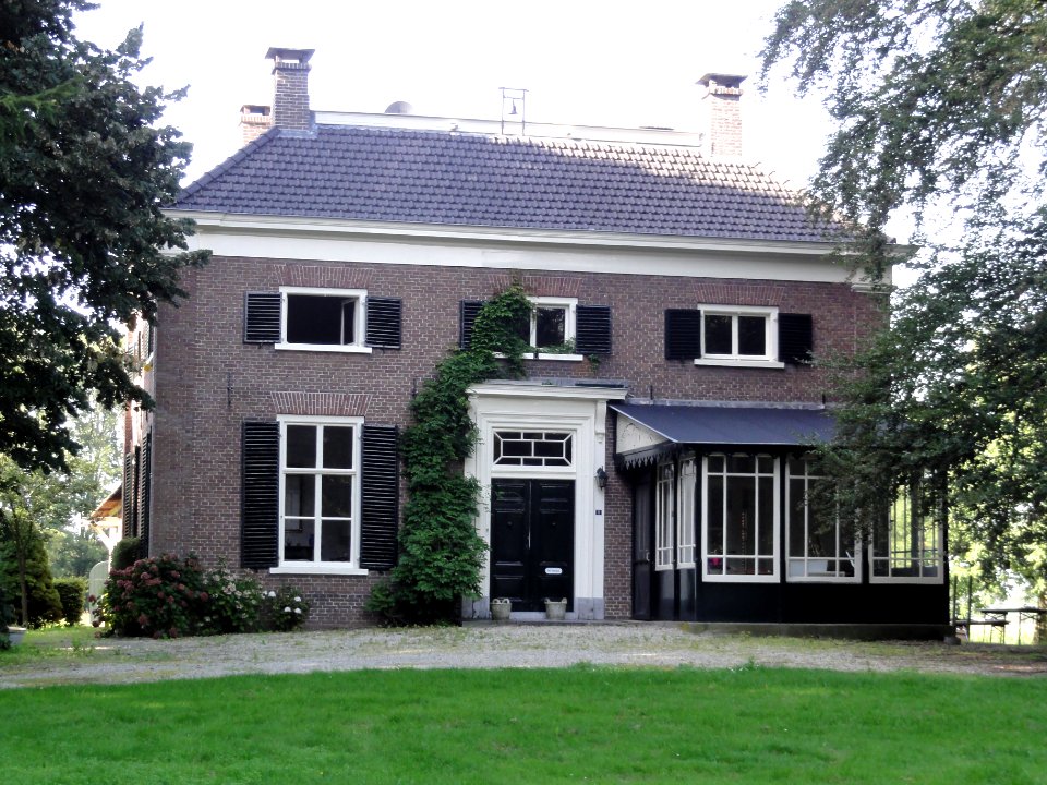 Leur (Wijchen) Rijksmonument 9328 Puitsestraat 1