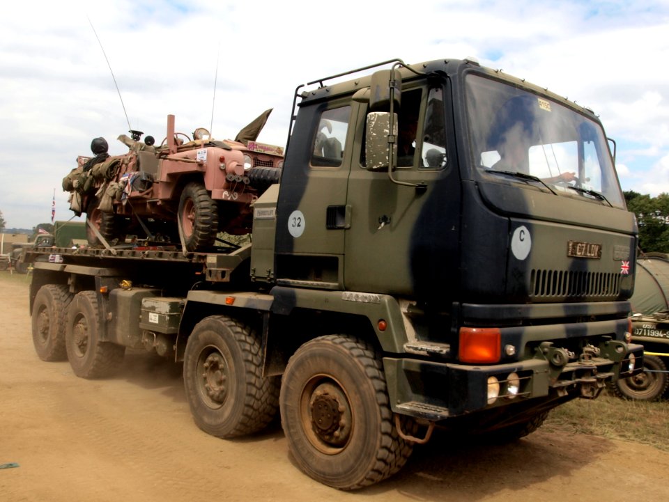 Leyland DAF DROPS Heavy Utility Truck (Demountable Rack Offload and Pickup System) pic6