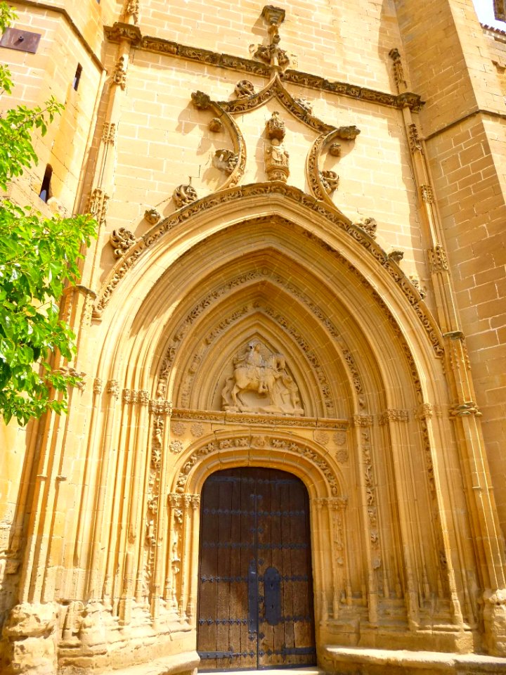 Leza - Iglesia de San Martín, portada 01