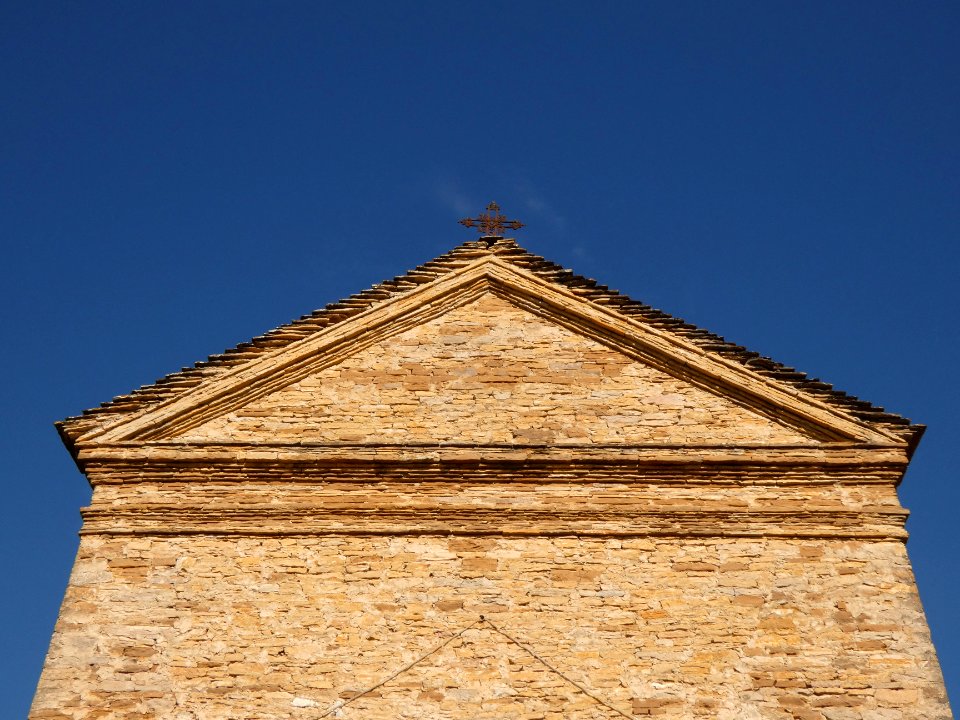 Leyrieu - Rue de l'Ancienne Mairie - Église Saint-Jean-l'Évangéliste - Fronton