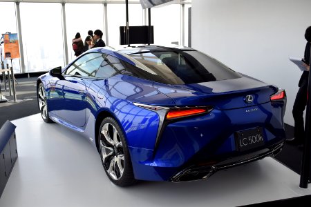 Lexus LC 500h at Media Ambition Tokyo, in Tokyo City View (back)