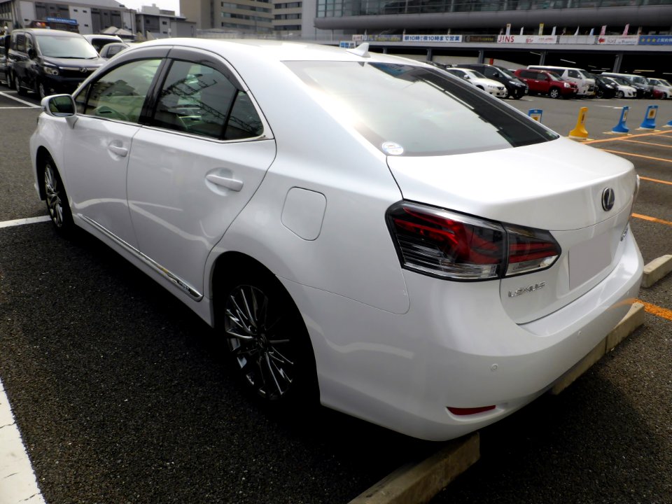 Lexus HS250h “version C” (ANF10) rear