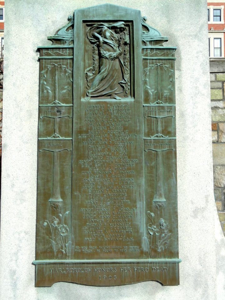 Lest We Forget detail - World War I Memorial - Marlborough, MA - DSC04377