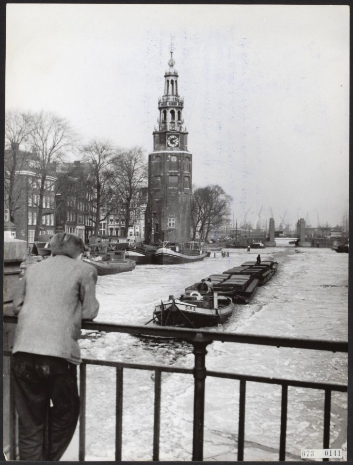 Letters op de achterkant van de foto drukken door op de voorkant, Bestanddeelnr 073-0141