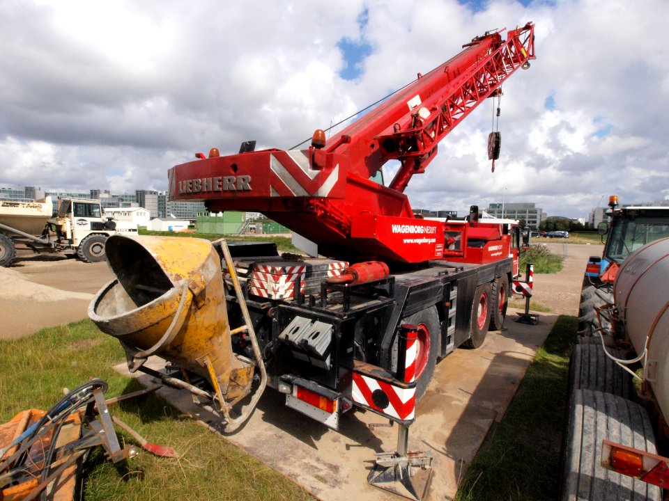 Liebherr UTM 630 owned by Wagenborg Nedlift pic5