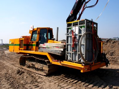 Liebherr SR714 welding tractor at Hoofddorp welding gaspipes, pic9