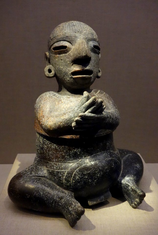 Lidded jar with seated figure, Mexico, Central Maya area, Maya, 300-900 AD, earthenware and pigment - De Young Museum - DSC00572
