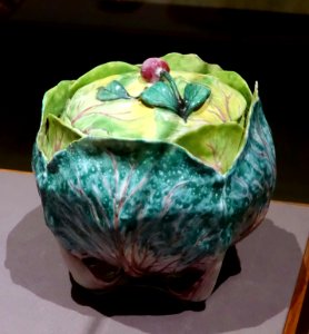 Lidded container, Slovakia, Holic, 1746-1827, faience - Museum of Anthropology, University of British Columbia - DSC08941