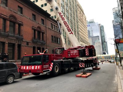Liebherr crane truck C144 Toronto-2