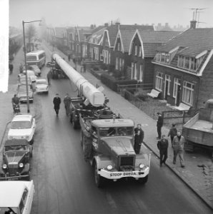 Lichtmasten voor Brienenoord, het transport, Bestanddeelnr 917-1844