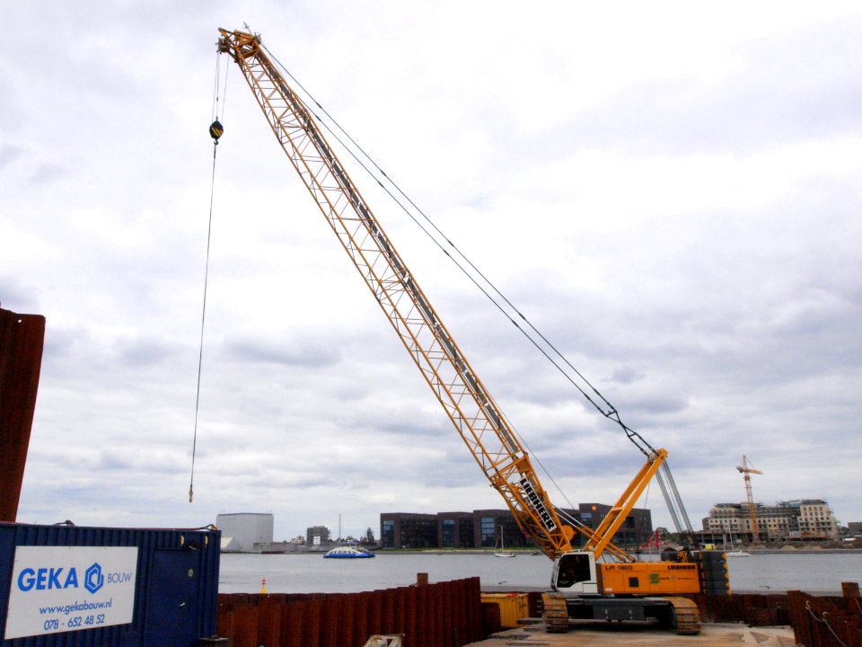 Liebherr LR 1160 pic1