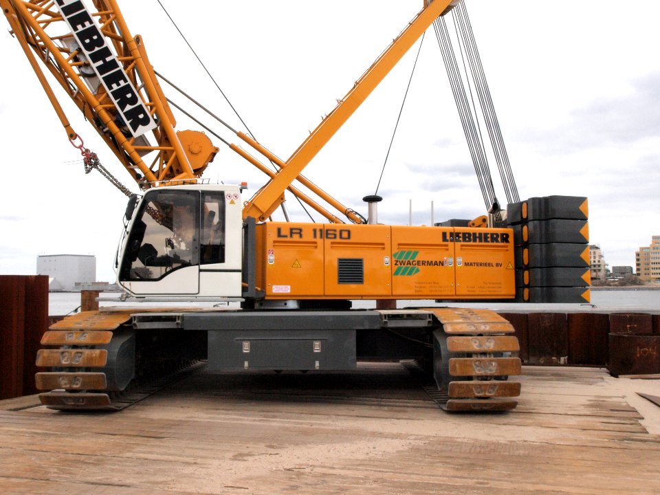 Liebherr LR 1160 pic2
