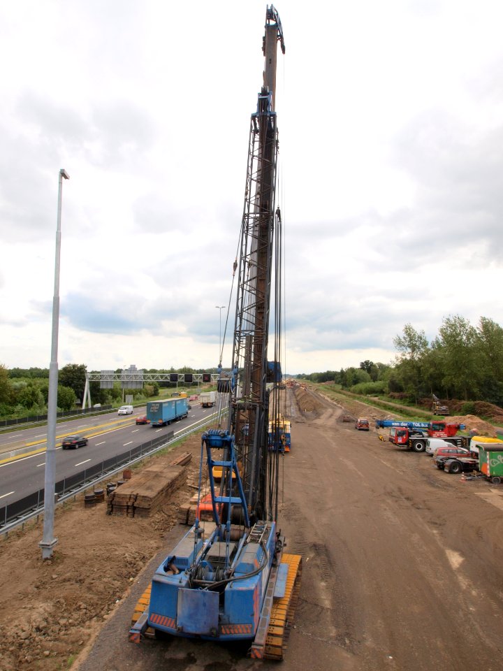 Liebherr 843 p4