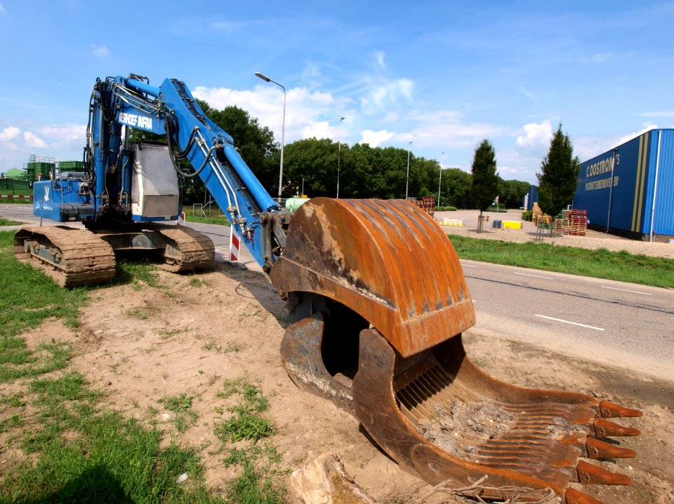 Liebherr 924 (owner Verhoef Infra) p3