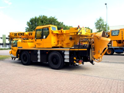Liebherr LTM 1030-2.1 (owner De Koker bv) pic3