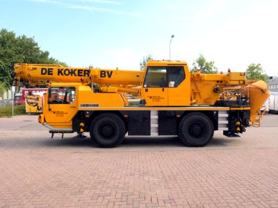 Liebherr LTM 1030-2.1 (owner De Koker bv) pic4