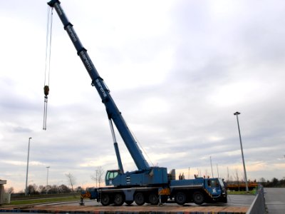 Liebherr owner Sarens pic1
