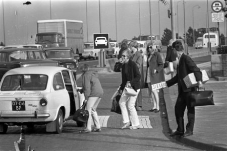 Lifters op de uitvalswegen van Amsterdam, Bestanddeelnr 920-4493