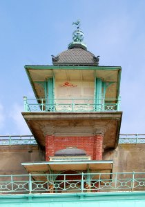 Lift Tower to Madeira Terrace, Brighton (NHLE Code 1381696) (May 2018, seen from Volk's Electric Railway) (2)