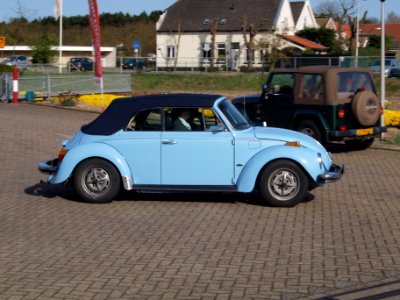 Licht blauwe VW Beetle