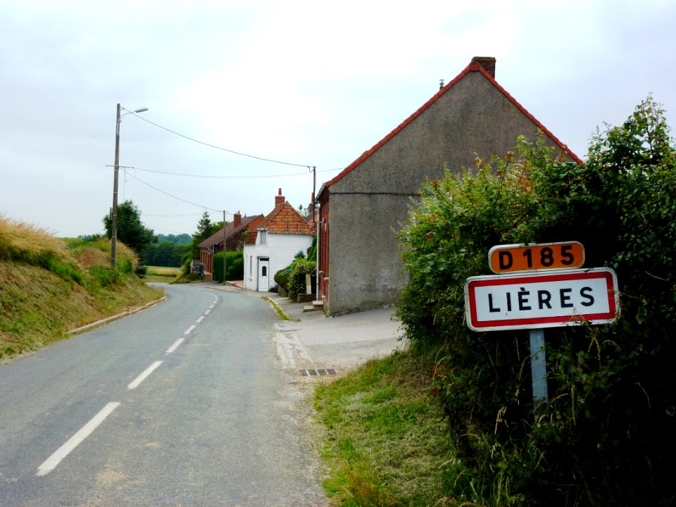 Lières (Pas-de-Calais) city limit sign