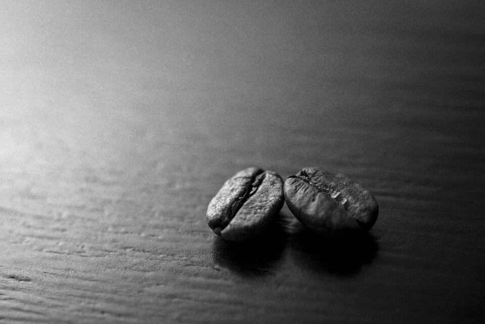 Black-and-white blur caffeine